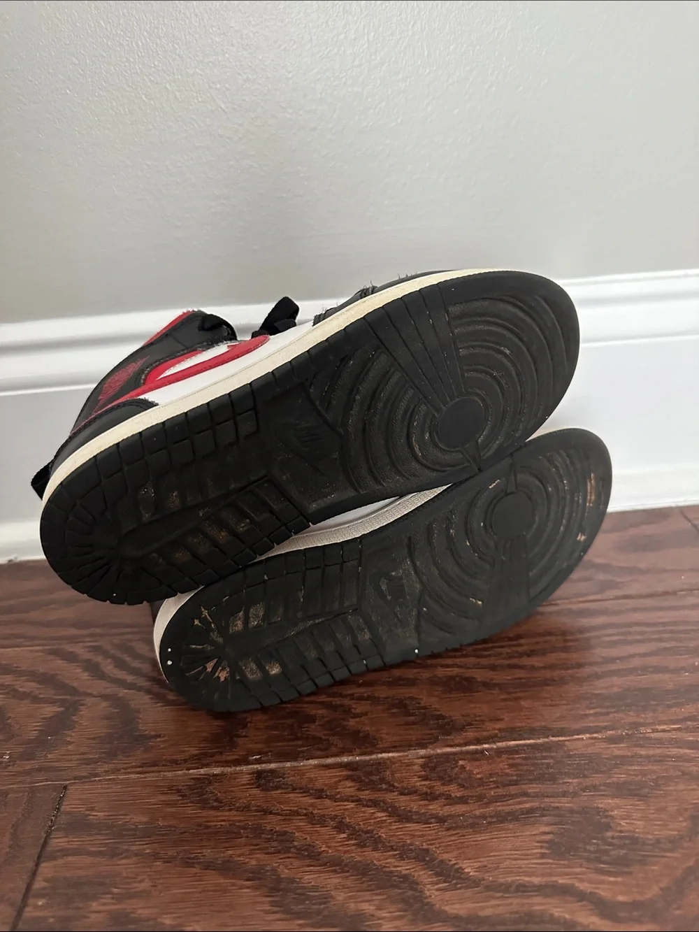 Kids Nike Air Jordan 1 Mid Sneakers Red White and Black Size 2Y